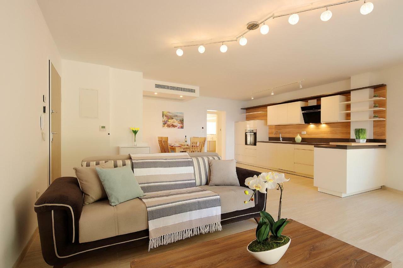 Magnolia Appartement Opatija Buitenkant foto
