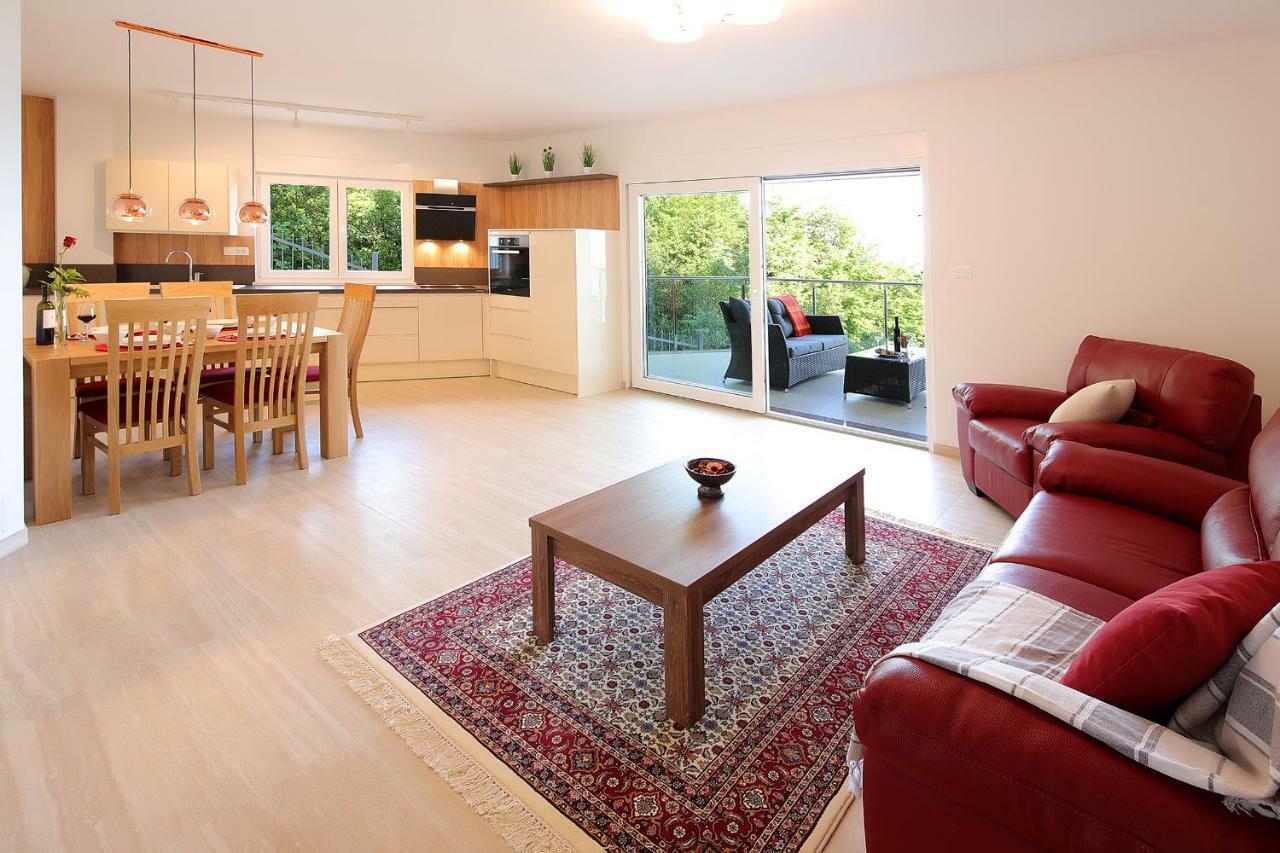 Magnolia Appartement Opatija Buitenkant foto