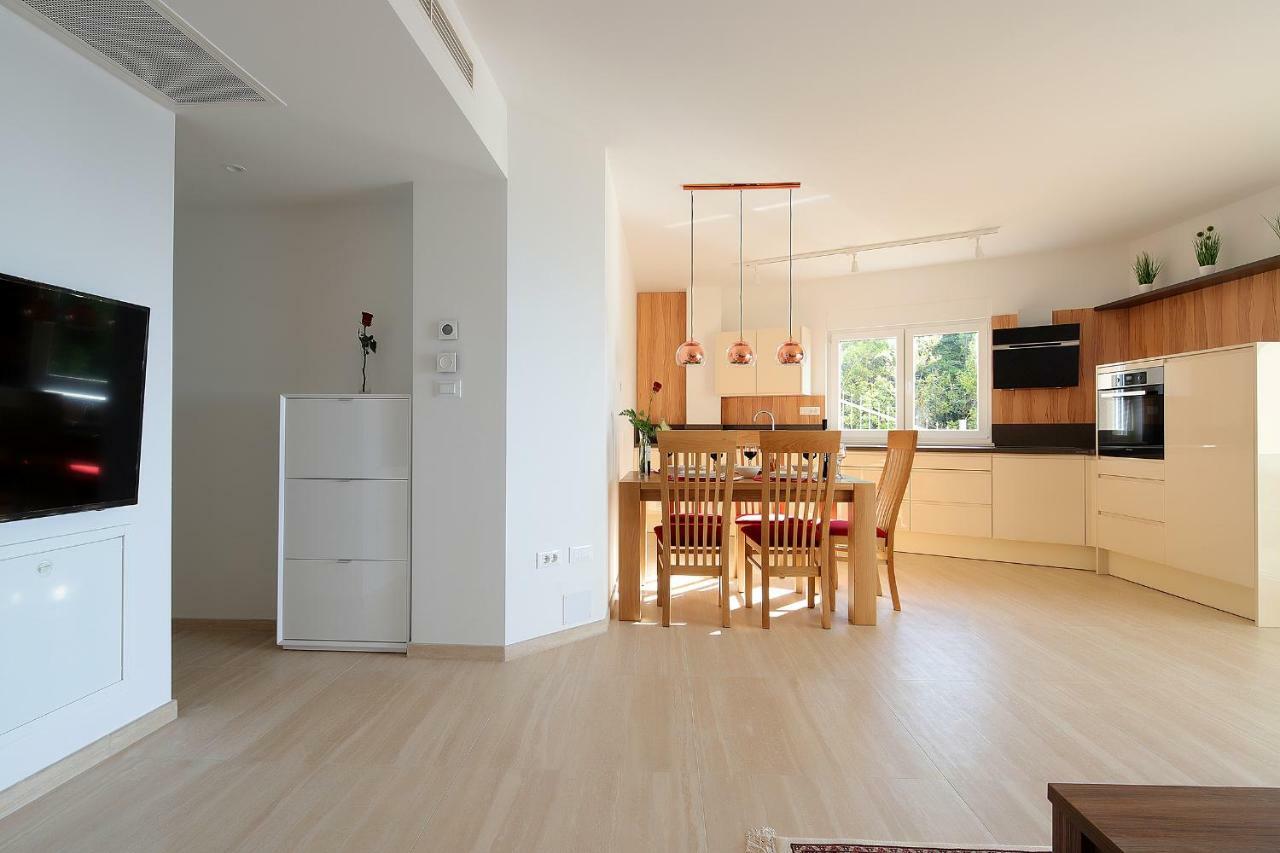 Magnolia Appartement Opatija Buitenkant foto